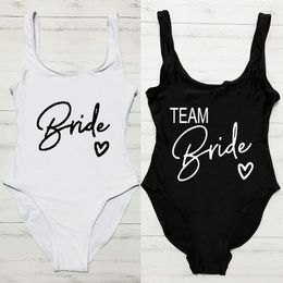 Dames Swimwear S-3XL Team Bruid Love One-Piece Swimsuit Women Bachelorette Party Swimsuits Zomer Beatchwear Bathing Suit Bikini Woman