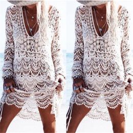 Traje de baño de mujer Sexy Ladies Women Bikini blanco sólido Cubrir Knit Crochet Beach Dress Traje de baño de encaje Traje de vacaciones de veranoWome de mujer