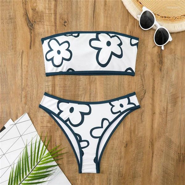 Swimwear pour femmes Micro Bikini 2024 Femme MAINTAIRE FLORIE BANDEAU FEMMES FEMMES BIKINIS SET FEMME BACHING FEMME PLACE Wear Biquini