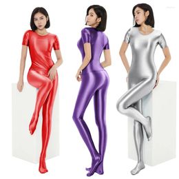 Swimwear féminin Sexy Pantyhose huileux glossy Body Body Cost T-shirt Yoga Sports Running Leggings Colding Colding Cold