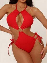 Swimwwear Women Sexy Thong Bikini 2024 Femmes Red Hollow Out Anneau à crampons liés Côté de maillot de bain One Piece Backless Backing Bathing