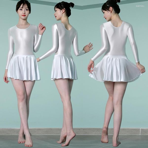 Traje de baño para mujer Sexy Mujeres Satén Vestido sedoso Deportes apretados Yoga Natación Ballet Falda Cuello redondo Manga larga Paraguas Fiesta brillante