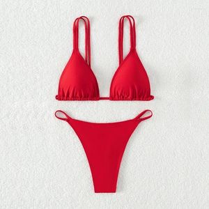 Dames badmode vaste kleur rood zwempak vrouwen 2024 zomer lage taille string tweedelige bikini v-neck jagende backless strandkleding