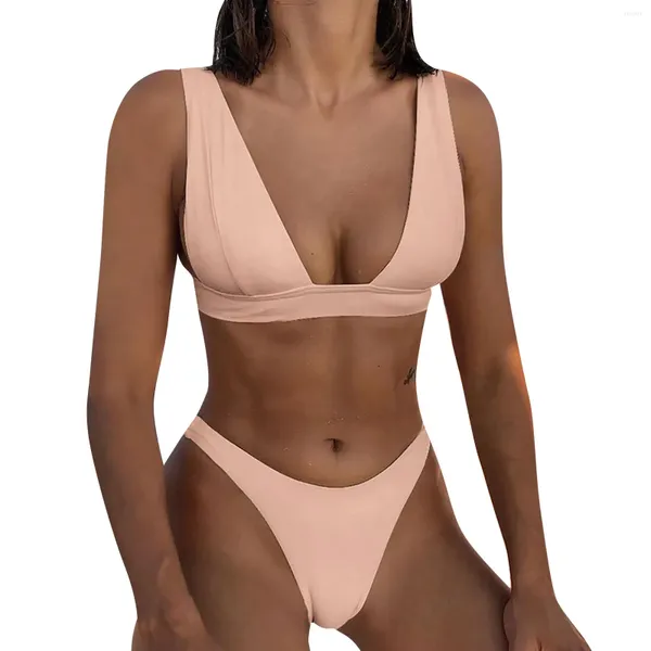 Les maillots de bain pour femmes divisaient le maillot de bain en bikini deux pièces sexy