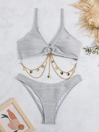 Traje de baño para mujer Mujeres 2 unids Sexy Bikini Trajes de baño Trajes de baño Set Summer Beach Gold Metal Cadena Sling Bra Tops Tanga Bottoms Brasileño