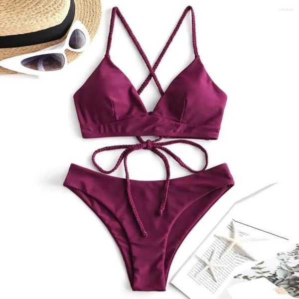 Swimwear féminin Femmes à crampons solides Bikinis sexy sets poitrine poitrine lacet deux pièces nageant la plage de la plage