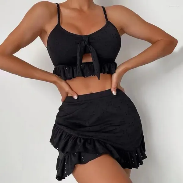 Traje de baño para mujer Traje de baño para mujer con diseño que abraza la cadera Conjunto de bikini de tres piezas con estilo para volantes Dobladillo Sling Bra Cintura alta Cubierta Playa