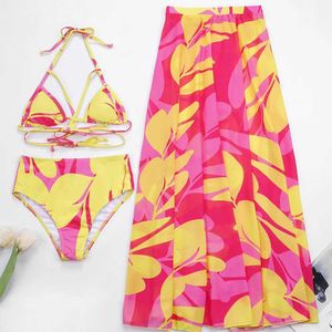 Swimons de maillots pour femmes Vêtements de plage en V Vêtements de plage de plage de plage tonique tonique Summer Nouveau J240403