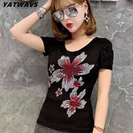 T-shirt Femme 2024 Mode d'été T-shirt coréen Sexy Flower Set Diamond Femmes Top Femmes Manches courtes Épaule Mesh T-shirt 240323