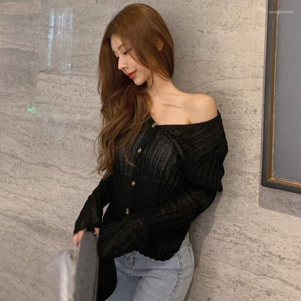 T-Shirt femme automne hiver tempérament col en v Unique perle bouton or dentelle couture Cardigan à manches longues mince pull manteau