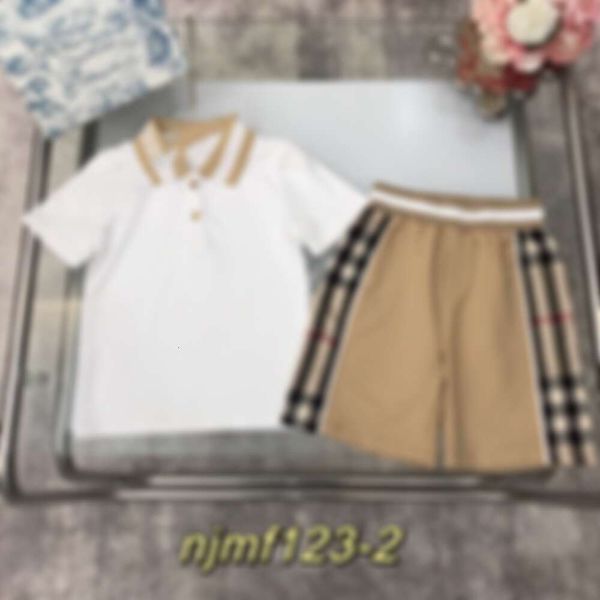 Camiseta de mujer Brother Sister Style Lapel Set, Pearl Cotton Linen Shirt, Plaid Tejido de cinturón, pantalones cortos de bucle delgado