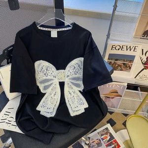 T-shirt pour femmes broderie de papillon perlé de taille plus taille coton t-shirt harajuku art esthétique y2k top 2024 Nouveau t-shirt pour femmes de vêtements de rue d'été j240527