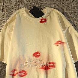 T-shirt pour femmes Creative Brand Red Lip Print Solid T-shirts Unisexe Streetwear Summer Tops Chic Broderie Fashion Tee Korean Casual Short Sleeve 230712
