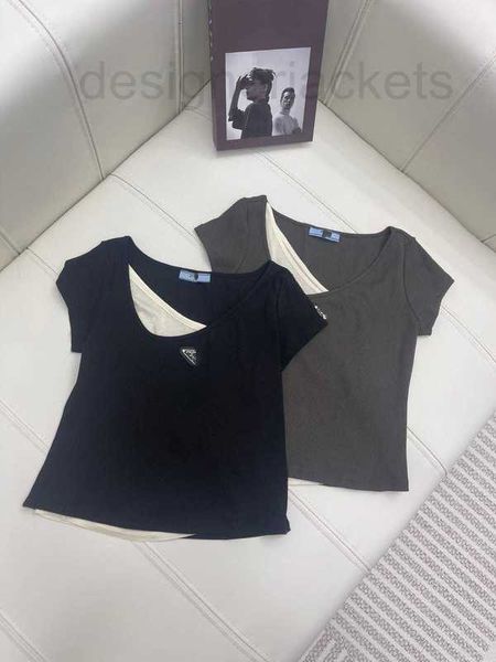 T-Shirt Femme Designer 2023 Été Nouveau Style Banlieusard Casual Polyvalent Rayure Verticale Triangle Étiquette Deux Pièces Tricoté À Manches Courtes Ensemble RF1Z