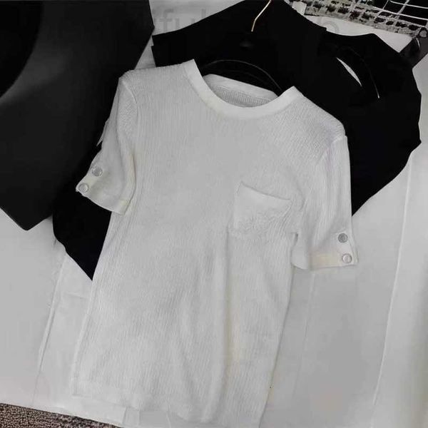 T-shirt pour femmes Designer 2024 Début de printemps Nouveau Nanyou Cha Metal Boucle Couleur Couleur Aspect mince et parfume