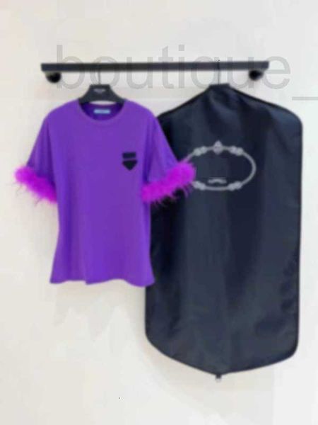 T-shirt femme Designer T-shirt pour femmes 2024 début du printemps nouveau triangle standard coton manches plume épissage conception T-shirt à manches courtes femme vêtements