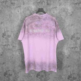 Diseñador de camisetas para mujer Versión alta Paris B hogar angustiado, sucio, con agujeros rasgados Estampado sánscrito rosa sucio cuello redondo camiseta de manga corta OH30