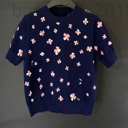 T-shirt pour femmes Nanyou Same style 24 Small Fragrant Wind Tricoted Camellia brodery Sheeve Expert SJ3Y