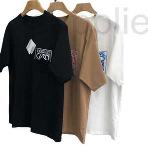 T-shirt de t-shirt pour femmes Qingdao Version haute originale loe poitrine Halo teint brodé de fausse poche