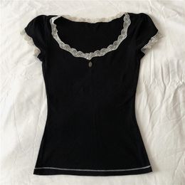 Dames t-shirt Doury Lace Tirst Tirst Black T-shirt Slim fits lange mouw Crop Top Y2K 2000s 90s Cute Casual Tees Aesthetic Grunge-kleding 230518