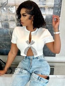 T-shirt Femme Joskaa Sexy Strass Split T-shirts Femmes Hipster Solide O-cou À Manches Courtes Slim Crop Tops 2024 Printemps Mode T-shirts Streetwear J240306 J240309