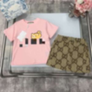 T-shirt de t-shirt jupe anime kawaii lettre imprime pur coton rond cou t-shirt jacquard denim demi-jupe
