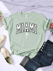 Dames T-shirt Miami City Coconut Palm Beach Gedrukte T-shirts voor vrouw All-Math Hip Hop Vintage Soft Corte Mouw Soft Casual Trend Dames kleding T240221