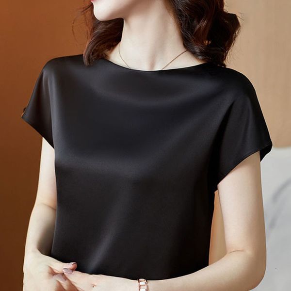 T-shirt femme soie mince à manches courtes haut coréen Slip femme T-shirt vêtements d'été élégant noir blanc T-shirt solide ample décontracté grande taille 230404