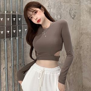 Dames T-shirt Slim Hollow Crop Top Dames Effen Basic T-shirt met lange mouwen Informeel Wit Fashion T-shirt Dames Mode Koreaans Hollow Tee 230606