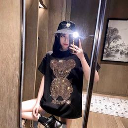 Dames T-shirt T-shirt Mulheres Vero Coreano Moda Algodo Solto Com Diamante Urso Imprimir Manga Curta Edante Top Plus Size Roupas Femininas J230506