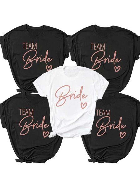 T-shirt féminin d'équipe féminine Squad Bride T-shirts 2022 Black Hen Party Bachelorette Party White Grey Girl Wedding Femme Tops Tees 240423