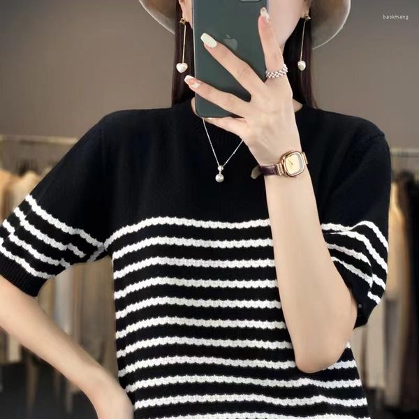 T-shirts pour femmes 2023 Summer Cotton Loose Round Neck Striped Knitted T-shirt Sleeve Thin Half Top.