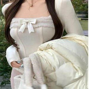 T-shirts pour femmes 2024 Bodycon Slim Y2K Tops Casual Corée de mode coréen Patchwork Pattuer esthétique Aglées longues Vêtements élégants Femme
