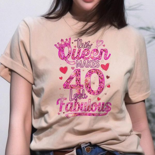 T-shirts pour femmes 40 Fabulous Crown Tshirt Women Streetwear Manga Anime T-shirts Vêtements graphiques féminins