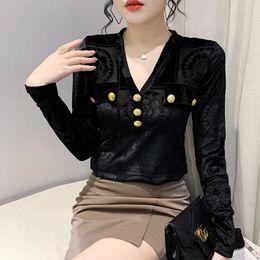 Camisetas de mujer, camisa negra de manga larga, botones con cuello en V para mujer, camiseta Sexy de terciopelo para oficina para mujer, camiseta Vintage ajustada para mujer, primavera elegante