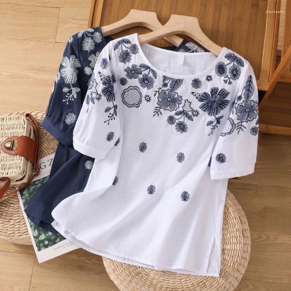 T-shirts Femmes Coton Lin T-shirt Femmes Été 2024 Broderie Lâche Tees Manches Courtes Floral Top Style Chinois O-cou Vêtements