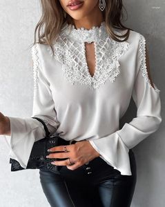 T-shirts pour femmes Blouses élégantes Chemise Col en trou de serrure Crochet Découpe en dentelle Top T-shirt sexy Pull Tops 2024 Automne Printemps Mode Casual