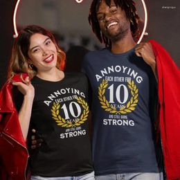 Camisetas para mujeres Camiseta de aniversario de bodas Divertido Divertido para marido Esposa - molestando unos a otros Ropa de 10 años Regalo de pareja