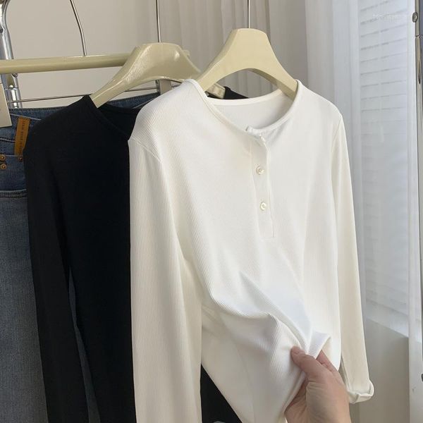 Camisetas para mujer Hilo de alta calidad Tira de hoyo Camiseta de manga larga Blusa inferior para mujer Primavera Blanco Básico Botón interior suelto Jersey