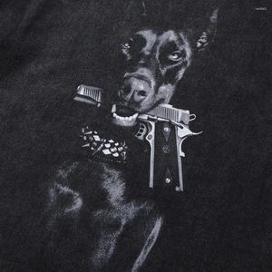 T-shirts pour femmes Chien affamé avec pistolet T-shirt surdimensionné Summer Graphic Tees Tops Streetwear Gothic Aesthetic Aesthetic Aesthes Wasted Wasted Street