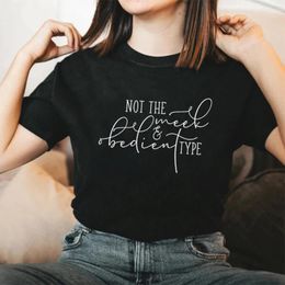 T-shirts pour femmes pas les chemises de type douce et obéissantes Outlander Tshirt Claire Fraser Women T-shirts à manches courtes T-shirts Sassenach Top