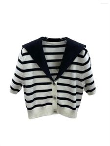 T-shirts pour femmes Châle Tricoté Cardigan à manches longues Revers Version courte Slim Fit Contraste de couleur Conception à simple boutonnage Confort 2024 Printemps