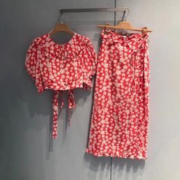 T-shirts pour femmes printemps et été 2023 mode à lacets à manches courtes imprimé fleuri jupe costume