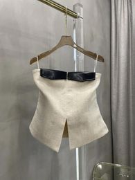 T-shirts pour femmes printemps et été conception Ultra ajustée poitrine avec cuir pour améliorer la Tension de la Texture