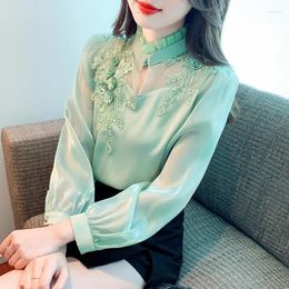 T-shirts pour femmes Spring Femme Femme broderie Rhingestone Green Ruffles Stand Collar Mariffon Top Shirt Woman Casual Tops