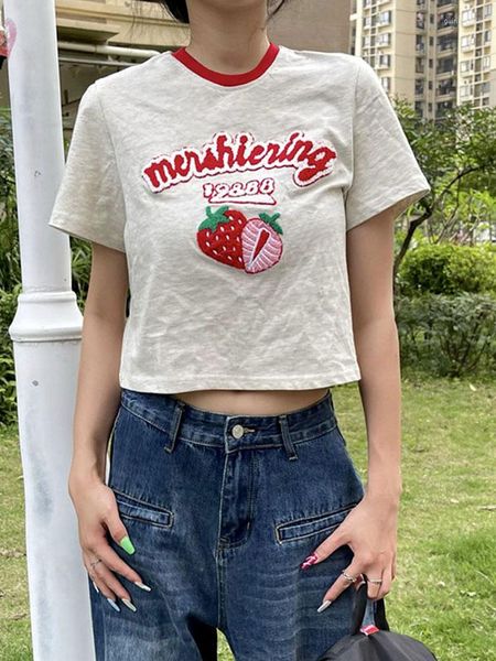 T-shirts de femmes Crop top d'été y2k Tshirt coréen mode HARAjuku Tees Streetwear broderie Strawberry Kawaii Cotton esthétique