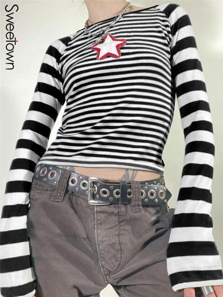T-shirts Femmes Sweetown Contrast Stripe Y2K Top Tee Femme Star Patches Mignon Kawaii Vêtements 2024 Automne Mode Slim Manches Longues Grunge