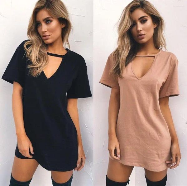 T-shirts pour femmes bandage des femmes t-shirts froids épaule d'été 2024 sexy v cou tops féminins à manches courtes