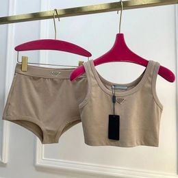 Tank top pour femmes + shorts en deux pièces du concepteur de luxe gilet sportif et culotte sexy lingerie de la lingerie féminine pour femmes