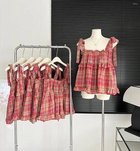 Réservoirs de femmes 2023 Femmes Débardeurs Sexy Crop Vest Plaid Harajuku Coréen Femelle Off Épaule Rouge Été